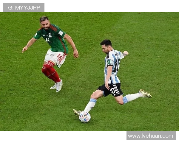 每小时足球精彩瞬间回顾与分析让你不错过每一场比赛的精彩时刻